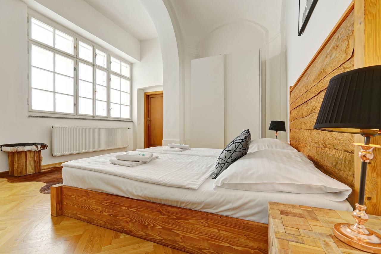 Historic Centre Apartments VII Praha Bagian luar foto